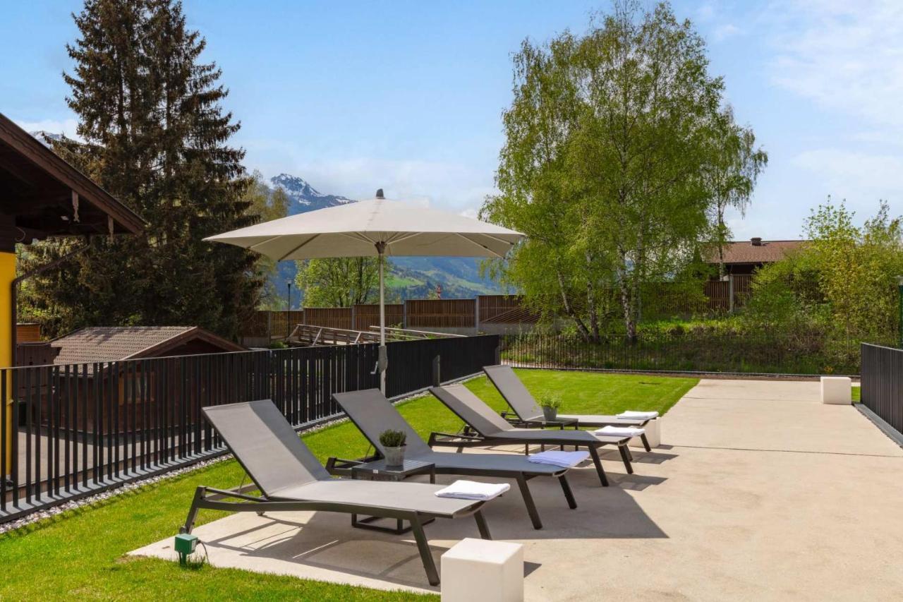 Emma Deluxe Aparthotel Ganzjaehrig Beheizter Aussenpool Piesendorf Buitenkant foto