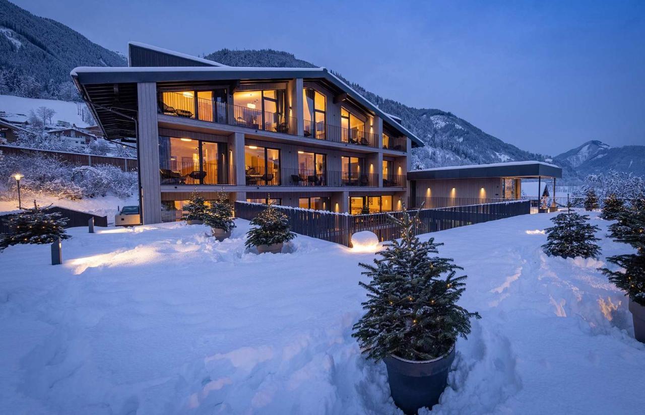 Emma Deluxe Aparthotel Ganzjaehrig Beheizter Aussenpool Piesendorf Buitenkant foto