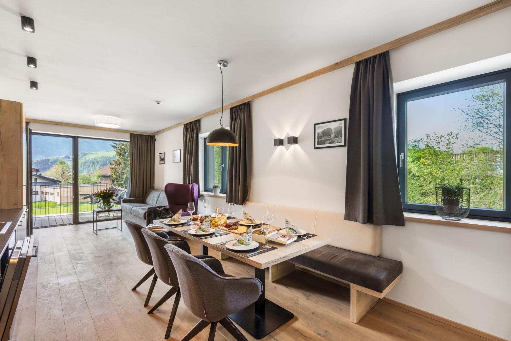 Emma Deluxe Aparthotel Ganzjaehrig Beheizter Aussenpool Piesendorf Buitenkant foto