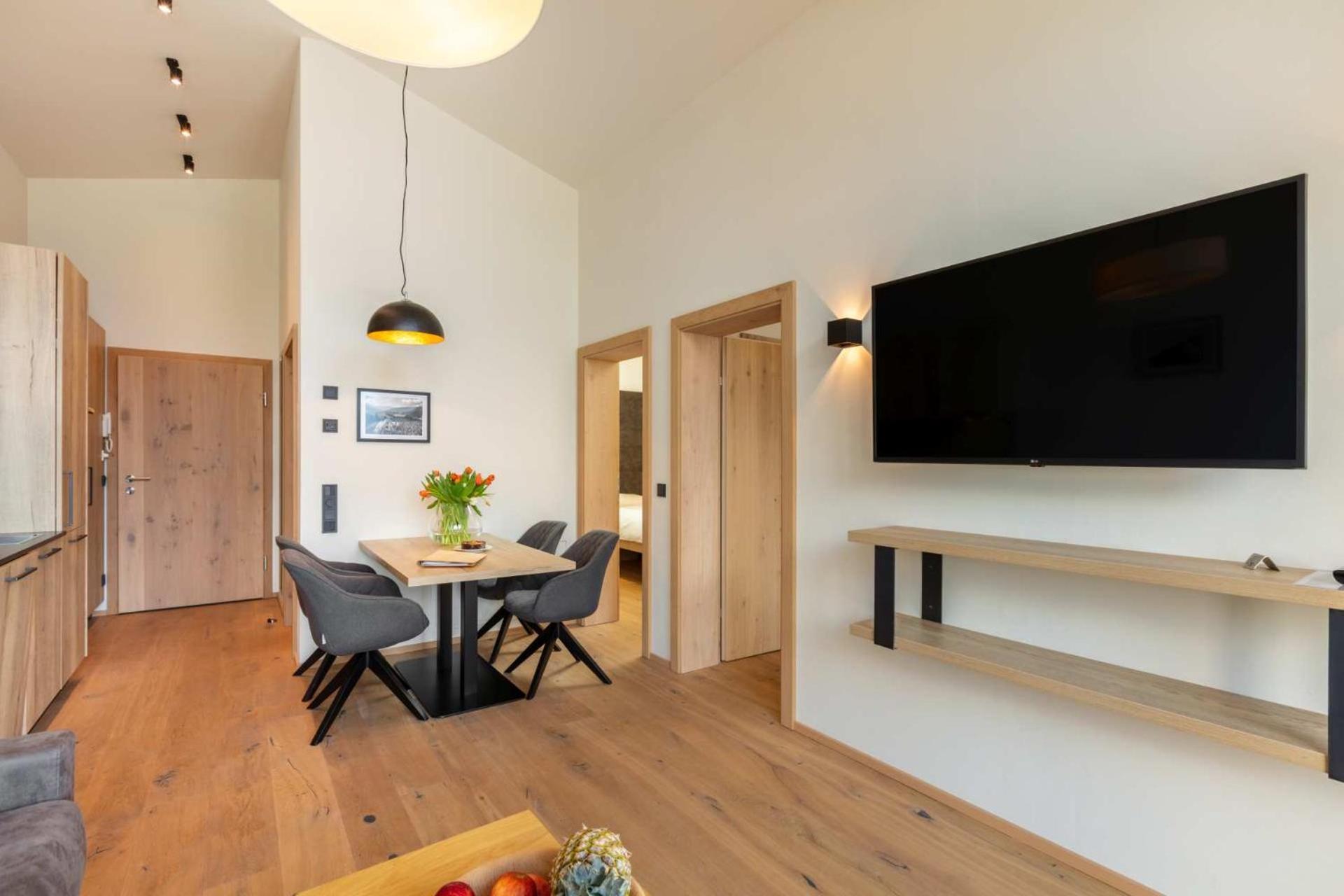 Emma Deluxe Aparthotel Ganzjaehrig Beheizter Aussenpool Piesendorf Kamer foto